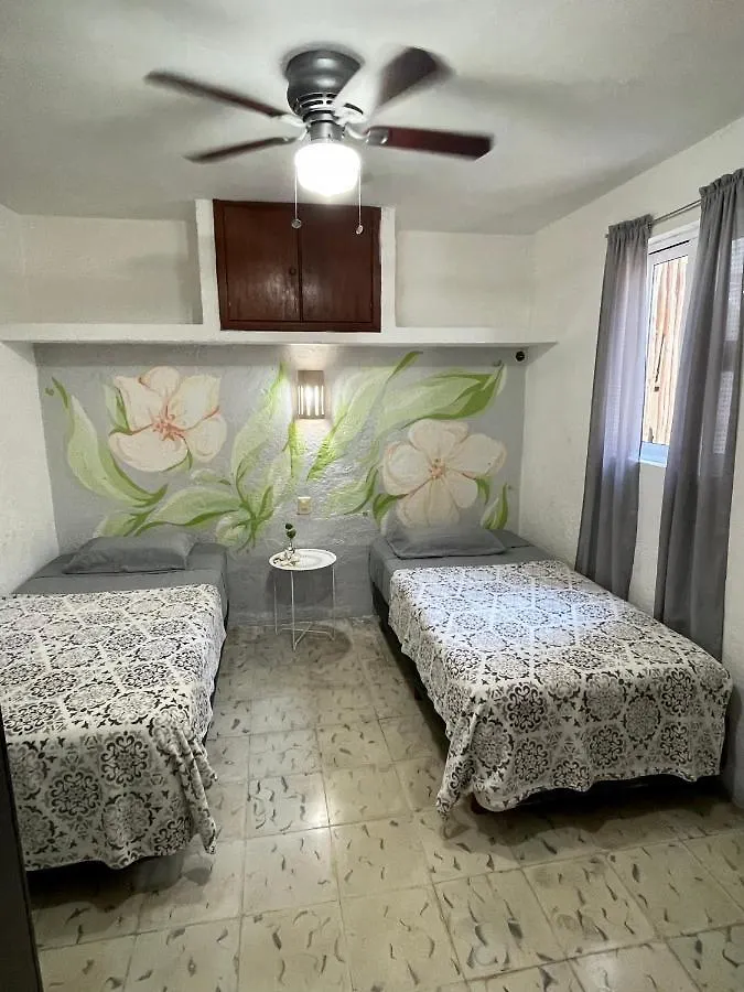 Itze Hostel Isla Mujeres